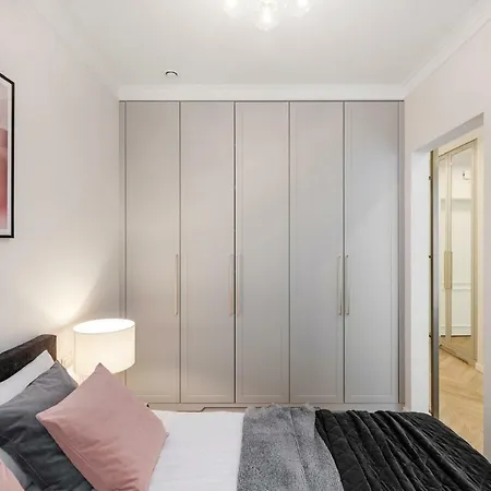 Apartment Aula *